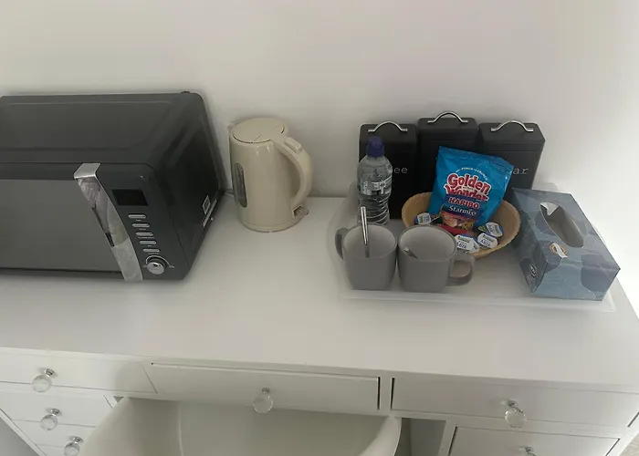 The Courtyard * Navan